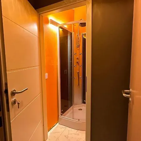 Smart&Beautiful Express Hostel