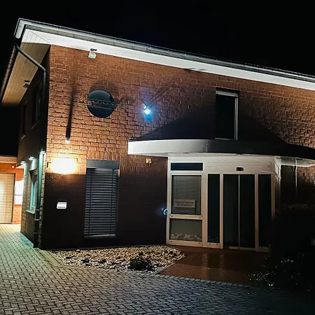 Smart&beautiful Express Hostel