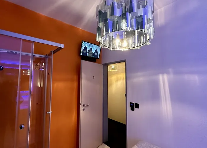 Smart&beautiful Express Hostal *